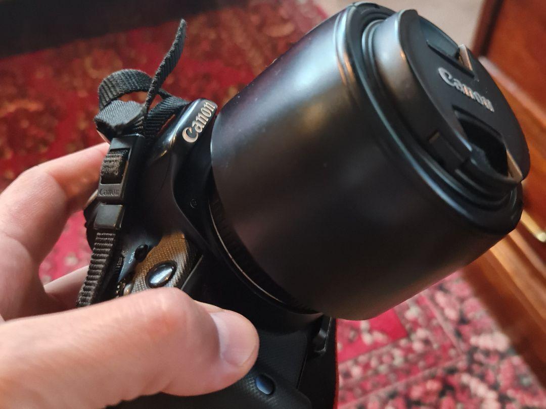 Canon EOS100D